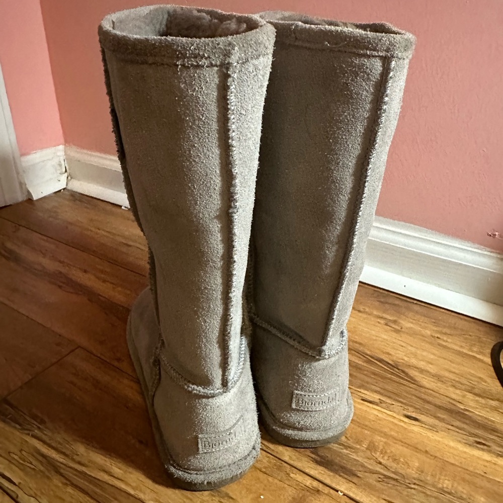 Gray boots - Picture 5 of 5